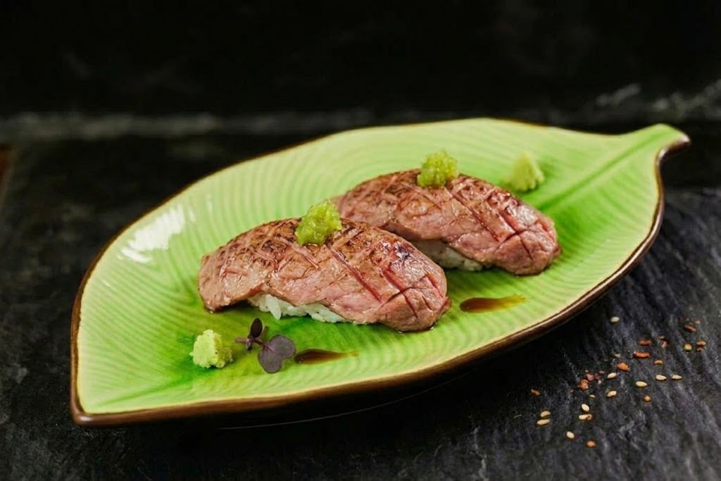 Beef Aburi Nigiri (2 pcs)