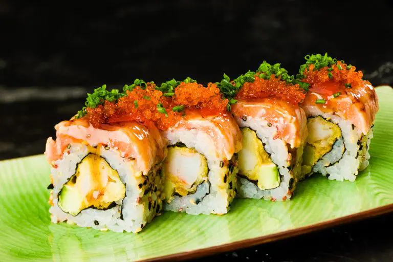 Flamed Salmon Roll